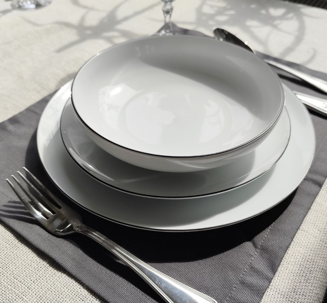 Komplet talerzy na 6 osób (18 el) Bogucice - Base Black 1227 - obrazek 3
